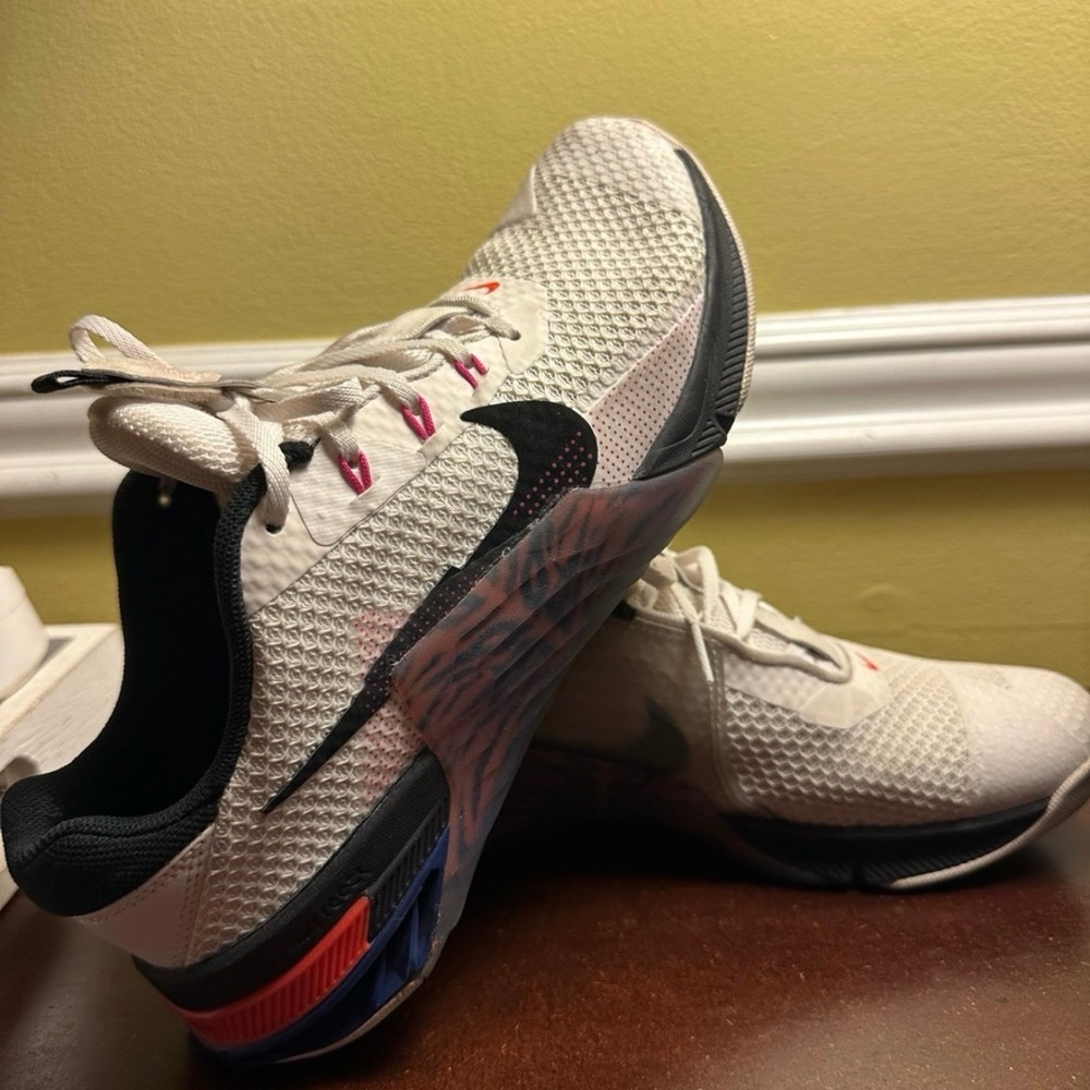 Nike Metcons Size 9 Women’s